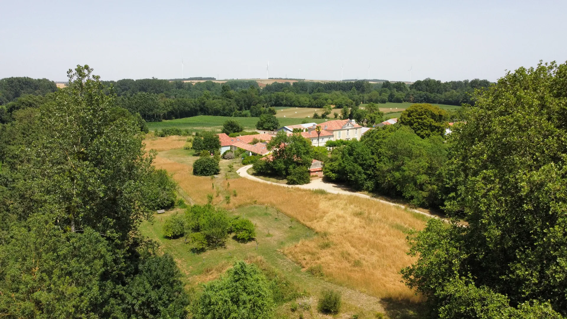 Vue du Logis de l'Épinière et de ses alentours